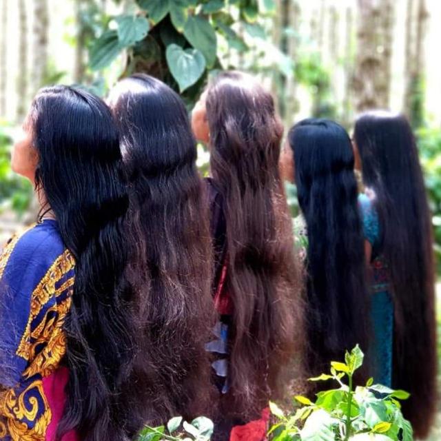 ADIVASI HAKII PIKKI NEELAMBARI HERBAL HAIR OIL